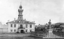неговата история