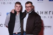 звезди незаконни