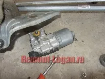 Заміна трапеції та моторчика двірників, Ремонт Рено Логан моторчика