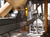 Ланцюгові скребкові конвеєри, Perry - англійський виробник сільськогосподарського та промислового. скребкові