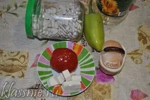 Квасоля в духовці запечена з овочами та сиром. квасоля