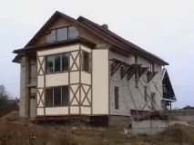 Фасад будинку в стилі прованс опис дизайну та монтаж будинку