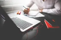 Як отримати роботу копірайтера без досвіду роботи - Лайфхакер роботи