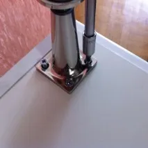 суета нощното шкафче