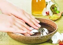 Касторова олія для росту нігтів і кутикули - техніка застосування кутикули