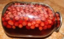 Полуничний консервований компот - покроковий рецепт з фото рецепт