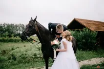 Красиві весілля у заміському парк-готелі заміському