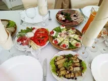 Красиві весілля у заміському парк-готелі весілля