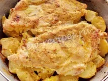 Куряче філе, запечене з картоплею та кабачком кабачком