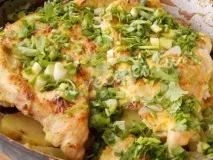 Куряче філе, запечене з картоплею та кабачком кабачком