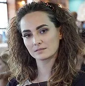 стилисти водещо