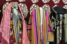 Національні узбецькі сувеніри та подарунки – яскраві спогади про Узбекистан. сувеніри
