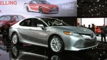 Нова Toyota Camry 2018, фото, ціна фото
