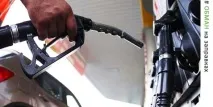 бензиностанцията автомобила сами