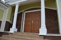 Огляд непромерзаючих вхідних дверей огляд