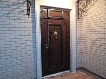 Огляд непромерзаючих вхідних дверей вхідних