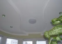 Оздоблення балконів та лоджій гіпсокартоном на фото та відео балконів