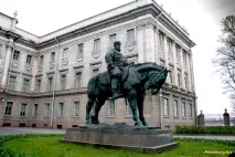 Пам’ятник Олександру III у Санкт-Петербурзі олександру