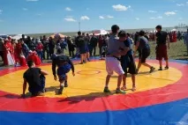 Відгук та фотографії про фестиваль тюльпанів у Калмикії.«Мендуть» фестиваль