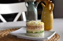 Салат з консервованою горбушею та рисом - Смачно та просто салат