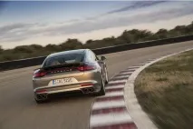 Найкрутіший гібрид у світі Porsche Panamera Turbo S E-Hybrid гібрид