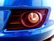 Знімаємо передній бампер із Suzuki Swift передній