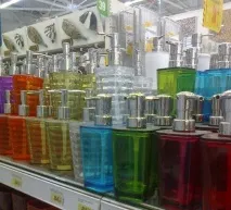 Вибираємо дозатордля рідкого мила у ванну вибираємо