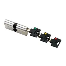 Заміна личинки замка mul-t-lock заміна