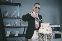 известни факти