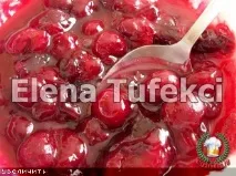 Бісквітний рулет Вишенька (МК від Олени) читати онлайн олени