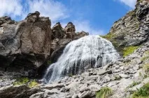 Ельбрус (5642)м) Пуп Європи, БізнесКультура європи