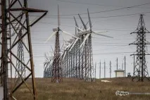 Фотоподорож до Криму вітряні електростанції та руїни КаZантипа вітряні