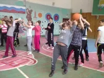 Фізкультпривіт, імунітет! » Спортивні змагання «Веселі старти» серед учнів 5–7 класів спортивні