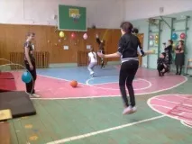 Фізкультпривіт, імунітет! » Спортивні змагання «Веселі старти» серед учнів 5–7 класів фізкультпривіт