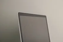 скло