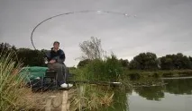 месец месец