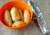 Картопля запечена у фользі у мультиварці рецепт з фото, Готуємо у мультиварках рецепт