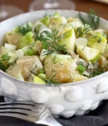салата картофена