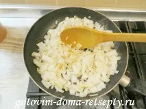 Курячі потрухи - серця, шлунки та печінка в горщиках - з фото серця