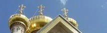 трябва бъдат роднини приятели