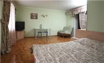 месец месец