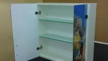Навісна шафа у ванній кімнаті шафа