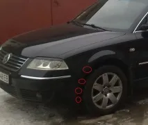 Здійснив задумане, помив лінзи та нутрощі фар здійснив