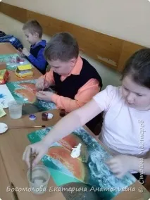 При сонечку тепло, при матінці - добро, Країна Майстрів сонечку