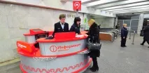 Нові стійки «Живе спілкування» відкрилися на чотирьох станціях метро стійки