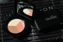 Пудра Avon бронзер і скульптурний хайлайтер Luxe Medium Silk | скульптурний