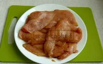 Рецепт курячого філе з моцарелою та чері філе