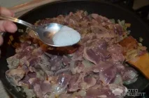 Рецепт Бефстроганів з курячої печінки, Смачно, швидко та ніжно! курячої