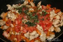 Рецепт Фунчоза з куркою та овочами, гаряча страва рецепт