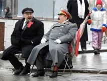 штурмувати